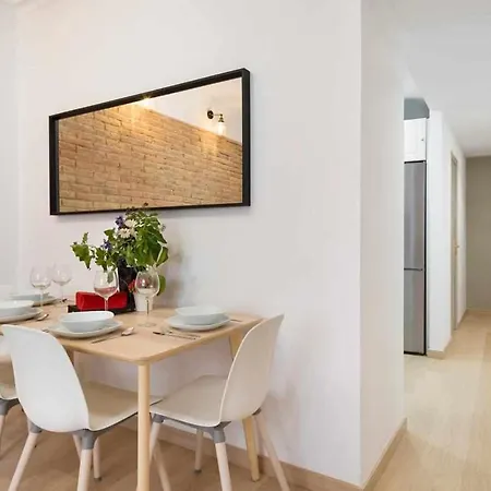 Eduardo Apartment *